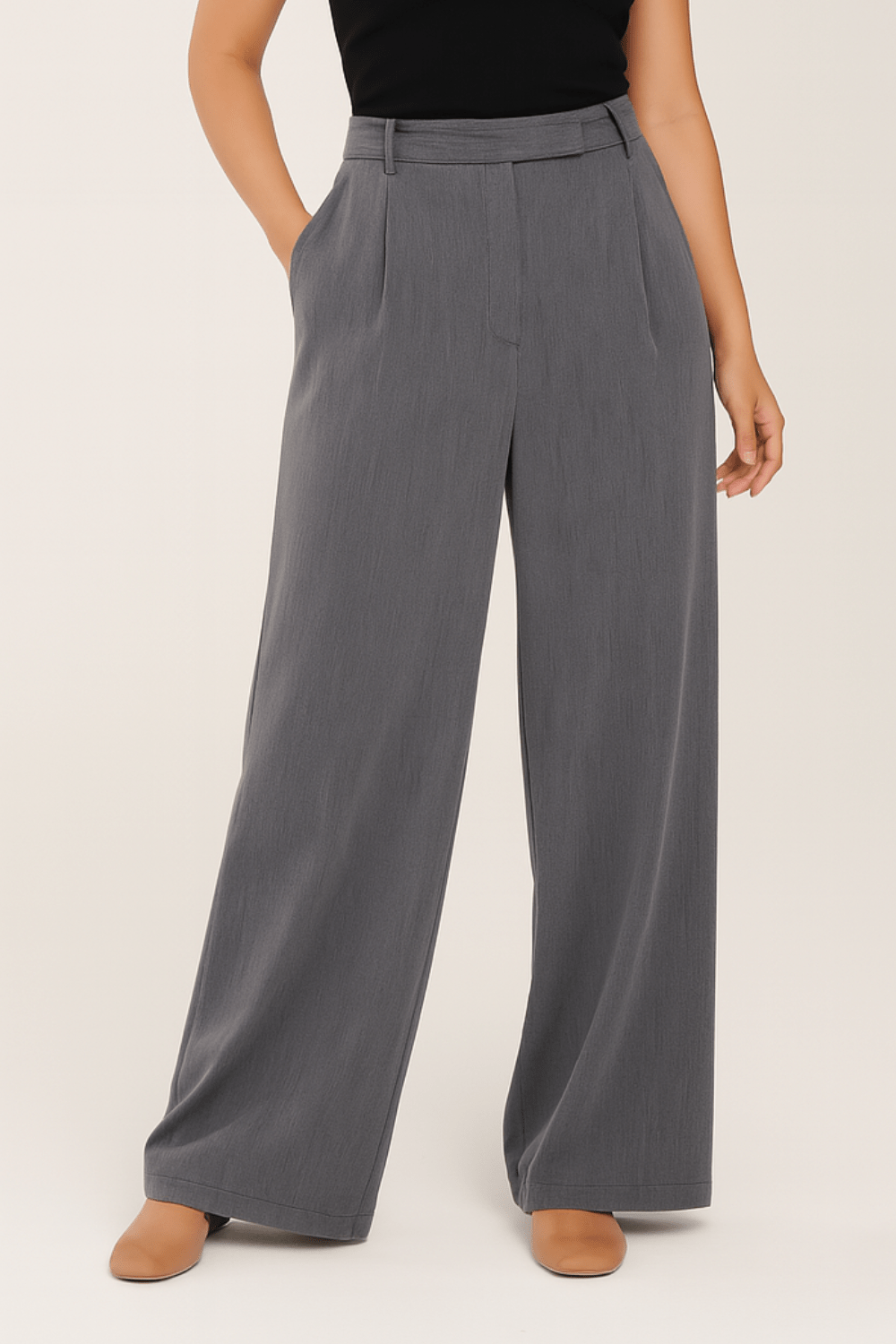 ADA ANZUGHHOSE MIT WEITEM BEIN UND BUNDFALTEN