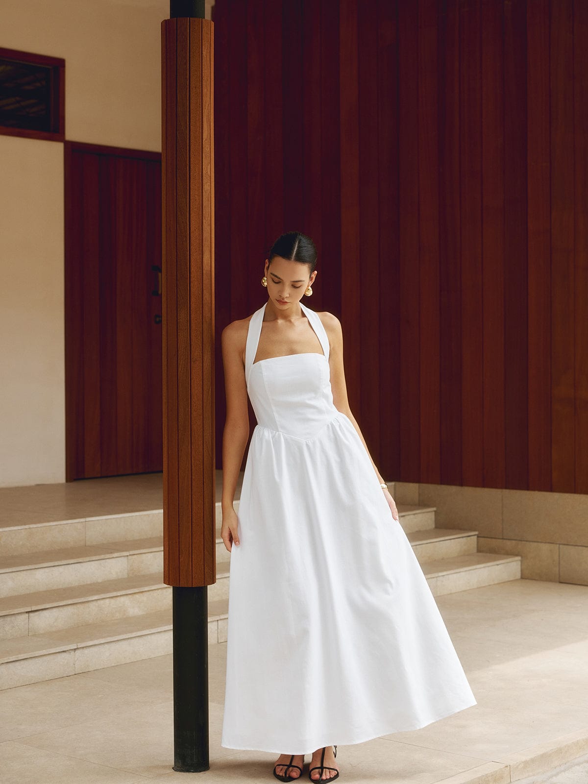 LEONORA MAXIKLEID – EIN RAFFINIERTES RÜCKENFREIES SOMMERKLEID FÜR FRAUEN
