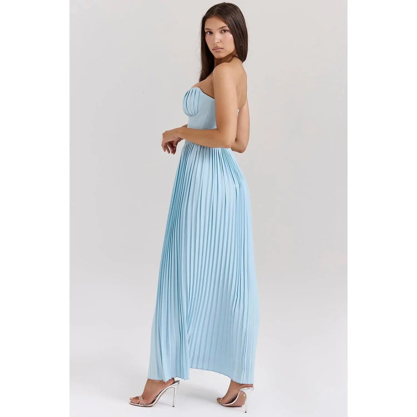 ELVIRA STRANDKLEID – LUXURIÖSES SCHULTERFREIES MAXIKLEID FÜR DAMEN