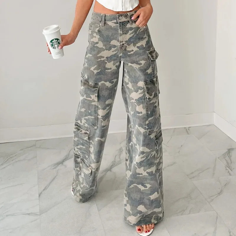 RILEY CARGOHOSE – CAMOUFLAGE-HOSE MIT WEITEM BEIN UND TASCHEN