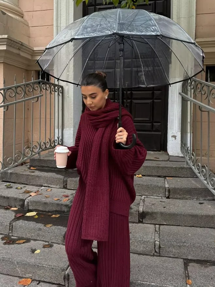 Diora- Loungewear-Set mit Schal 2