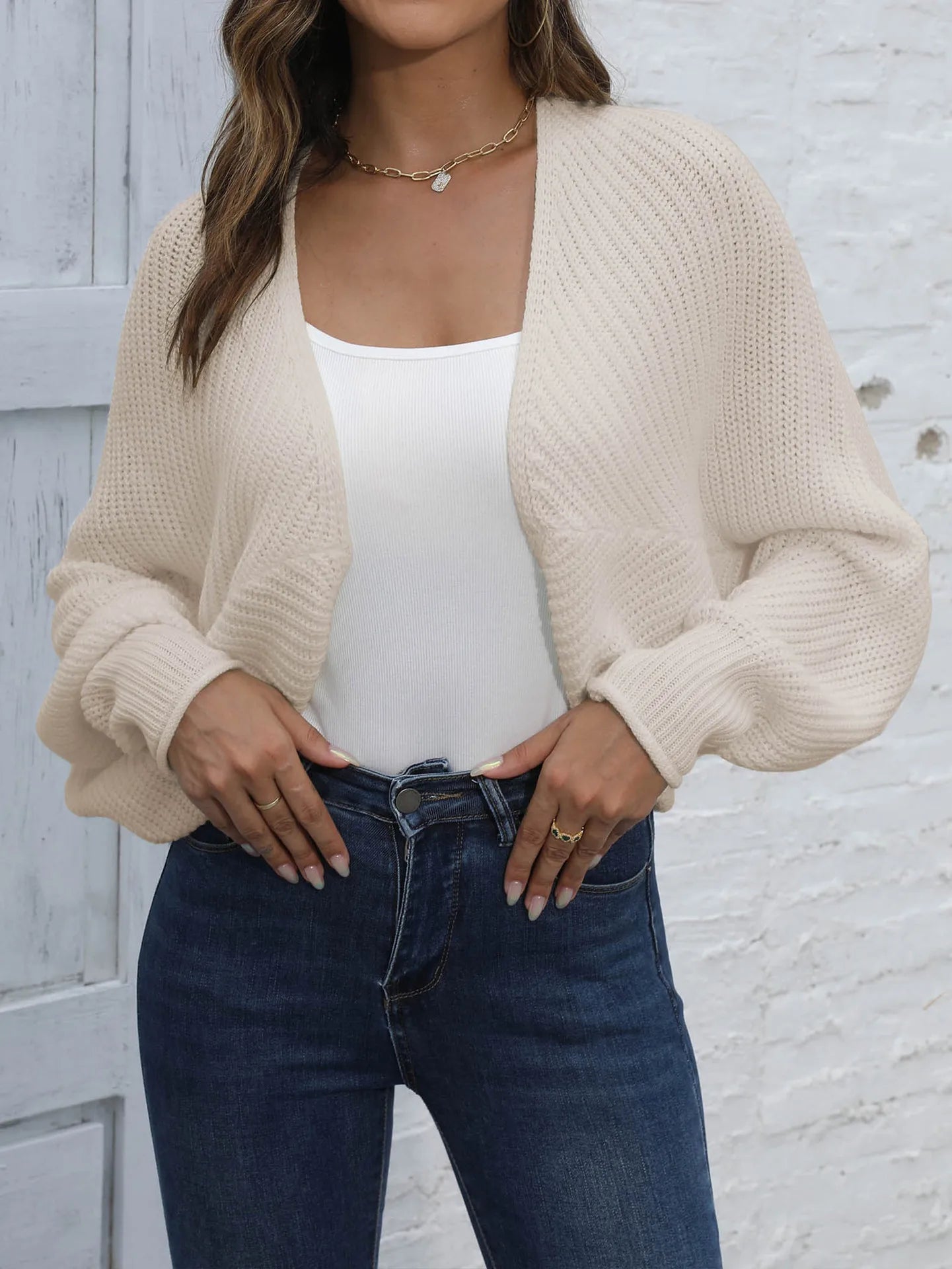 DAINA STRICK-CARDIGAN MIT KNOPFLOSER FRONT UND FEINRIPP