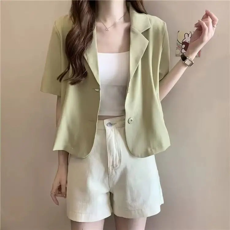 LOUISA KURZBLAZER – SOMMERLICHER DAMEN-BLAZER MIT ELEGANZ