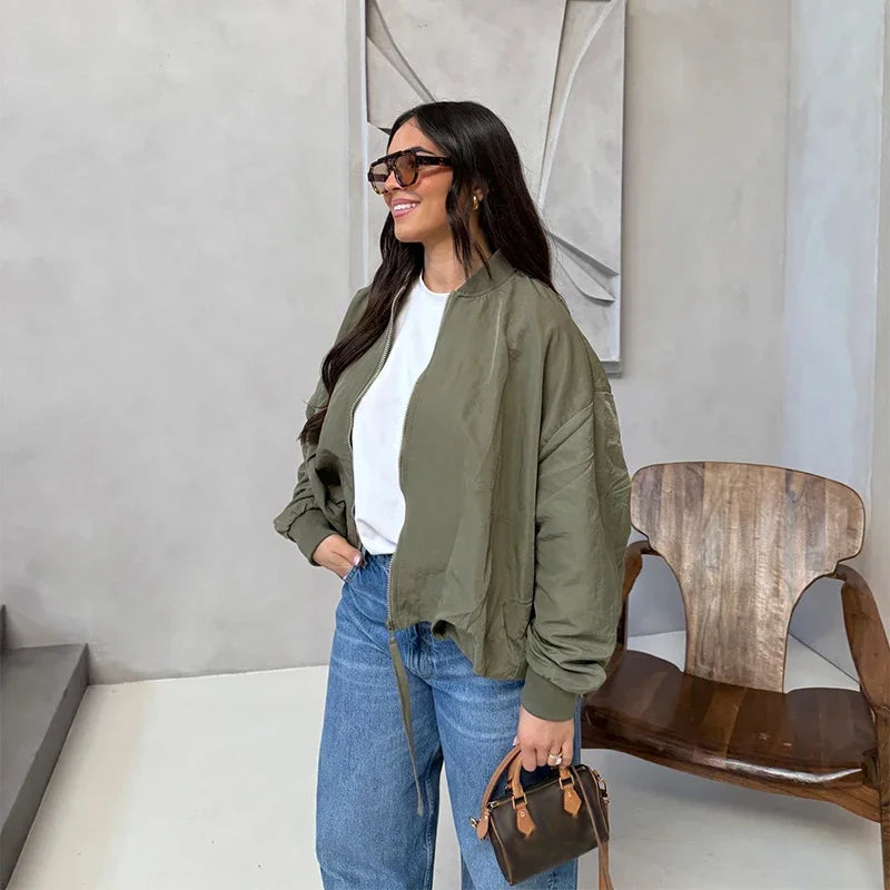 MAELLE BOMBERJACKE MIT STEHKRAGEN – KHAKI & OVERSIZED
