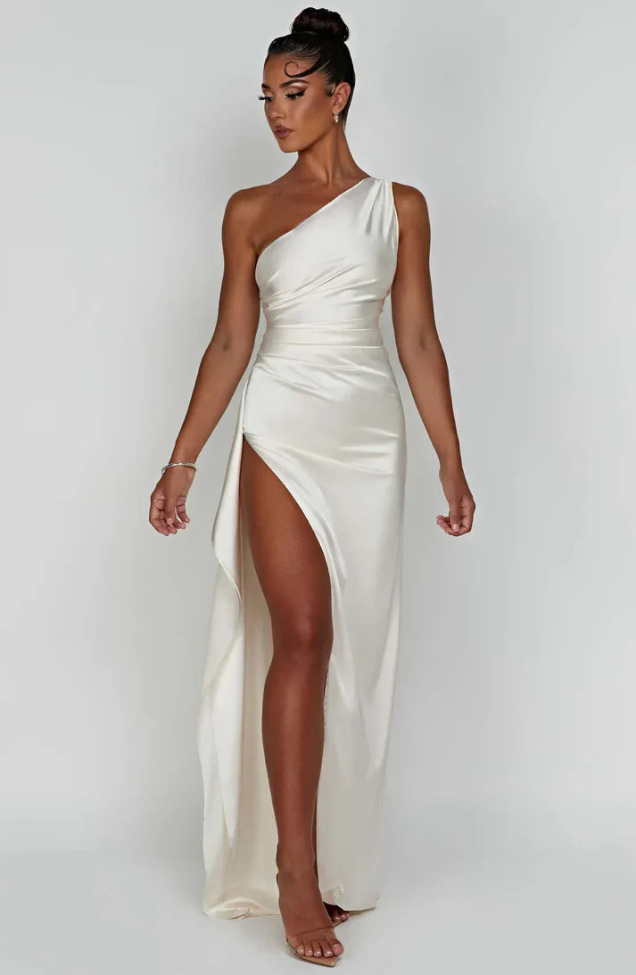 NOVALIE SATINKLEID – VIELSEITIGES, ELEGANTES UND BEQUEMES DAMENKLEID FÜR DEN SOMMER 2025