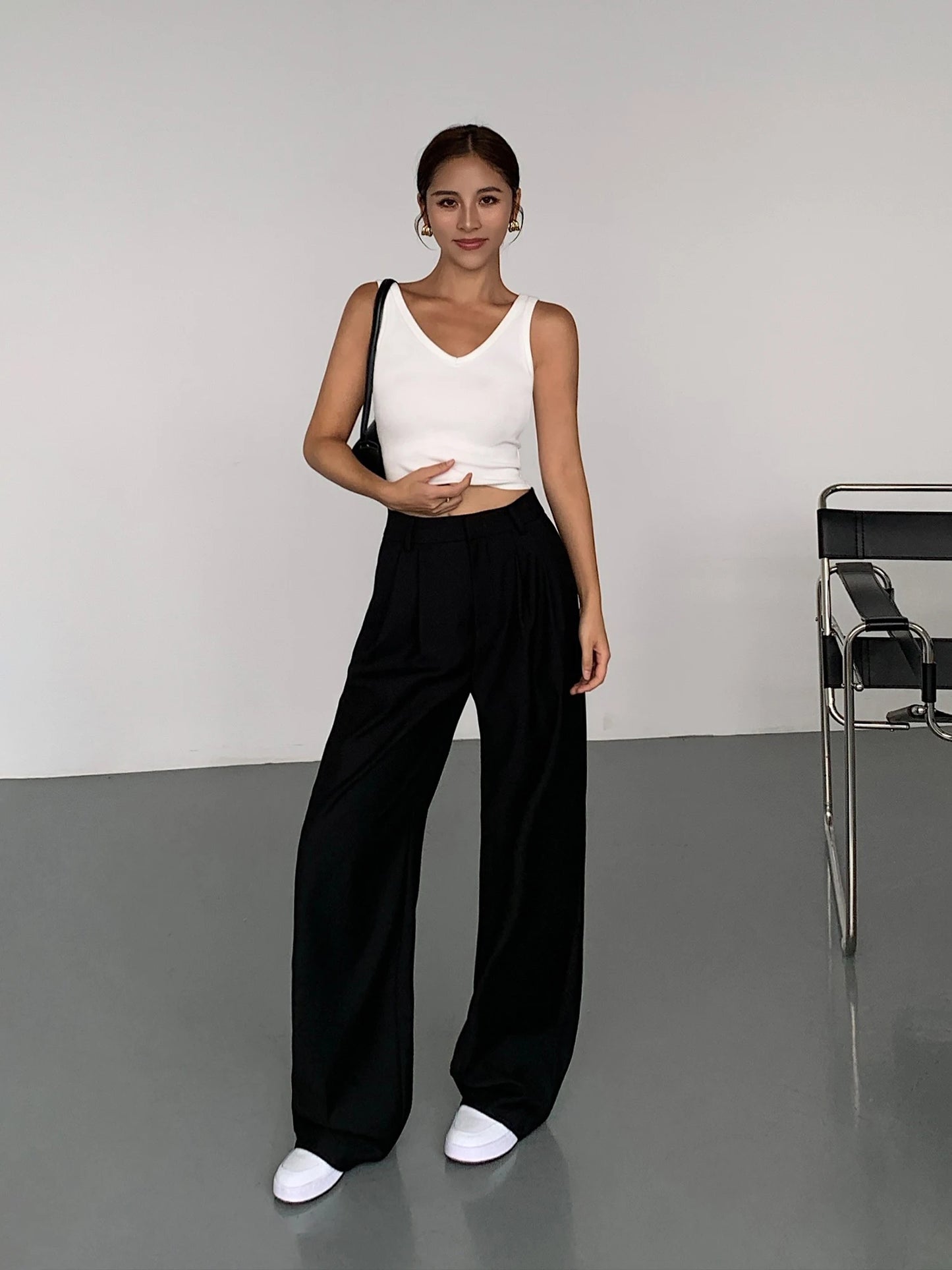 ALINE ANZUGHOSEN – HIGH-WAIST HOSEN MIT WEITEM BEIN & BÜGELFALTE