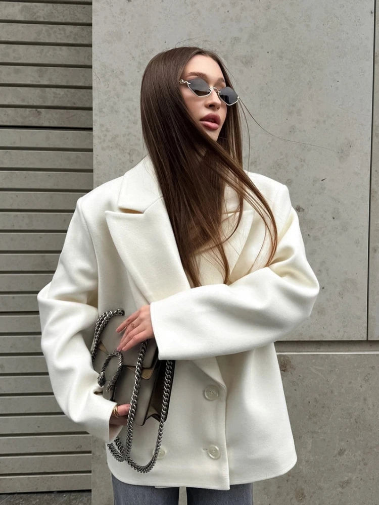 AMARA WOLLBLASER – ELEGANT & ZEITLOS