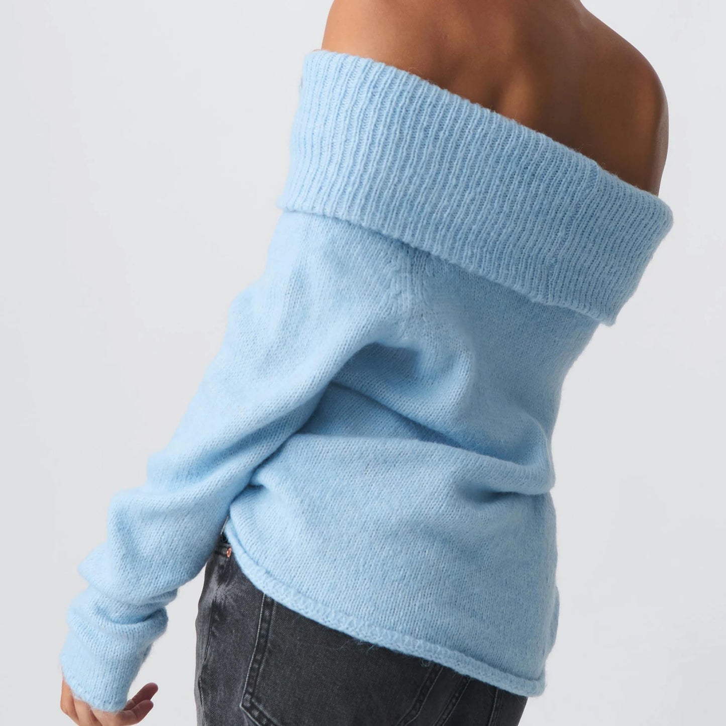 MARISE OFF-SHOULDER PULLOVER