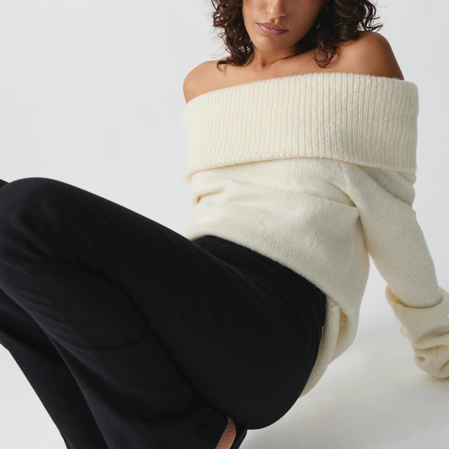 MARISE OFF-SHOULDER PULLOVER