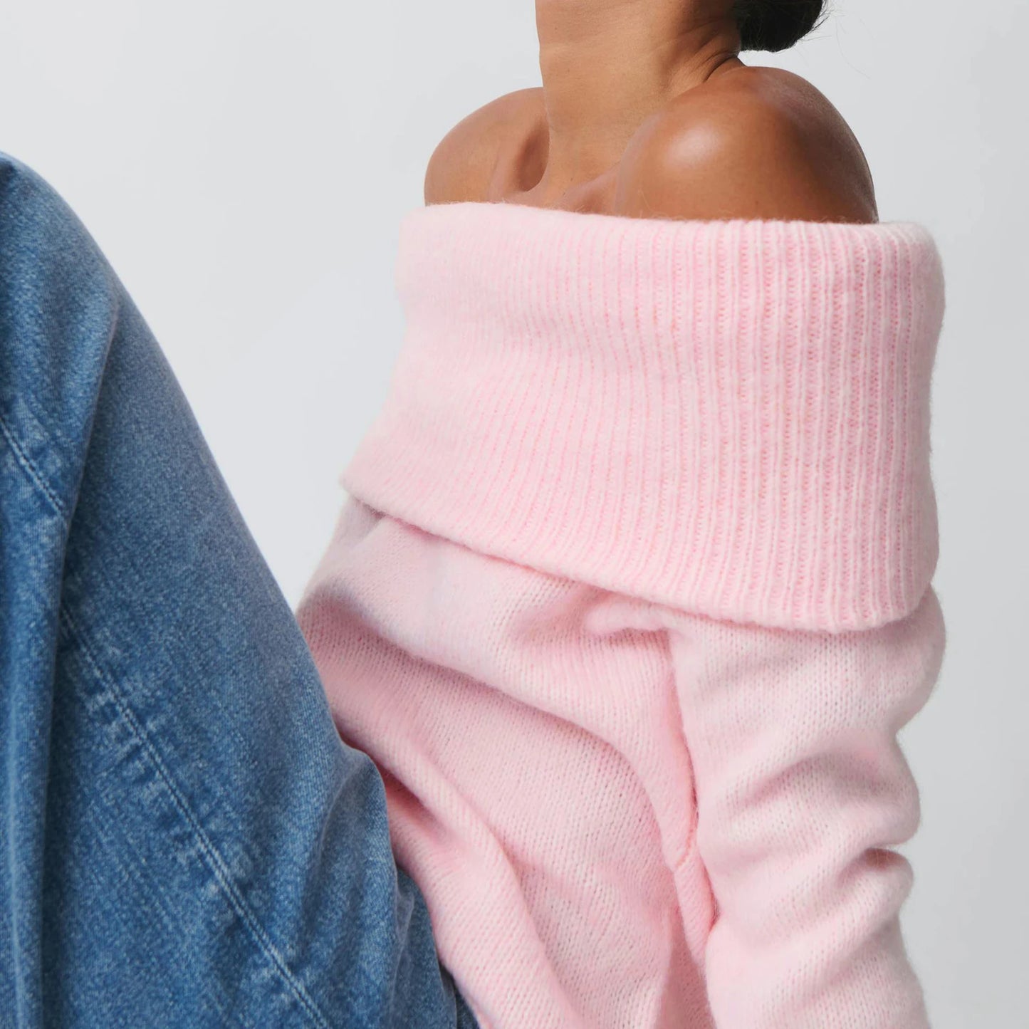 MARISE OFF-SHOULDER PULLOVER