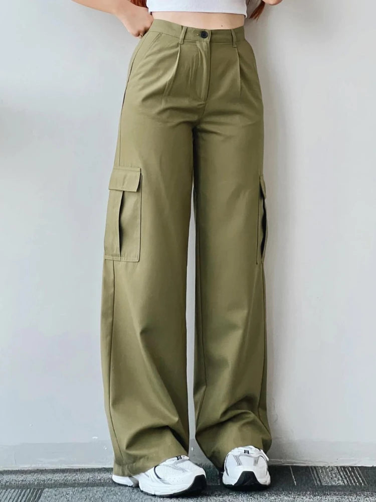 VERONA CARGOHOSE MIT WEITEM BEIN UND UTILITY-TASCHEN