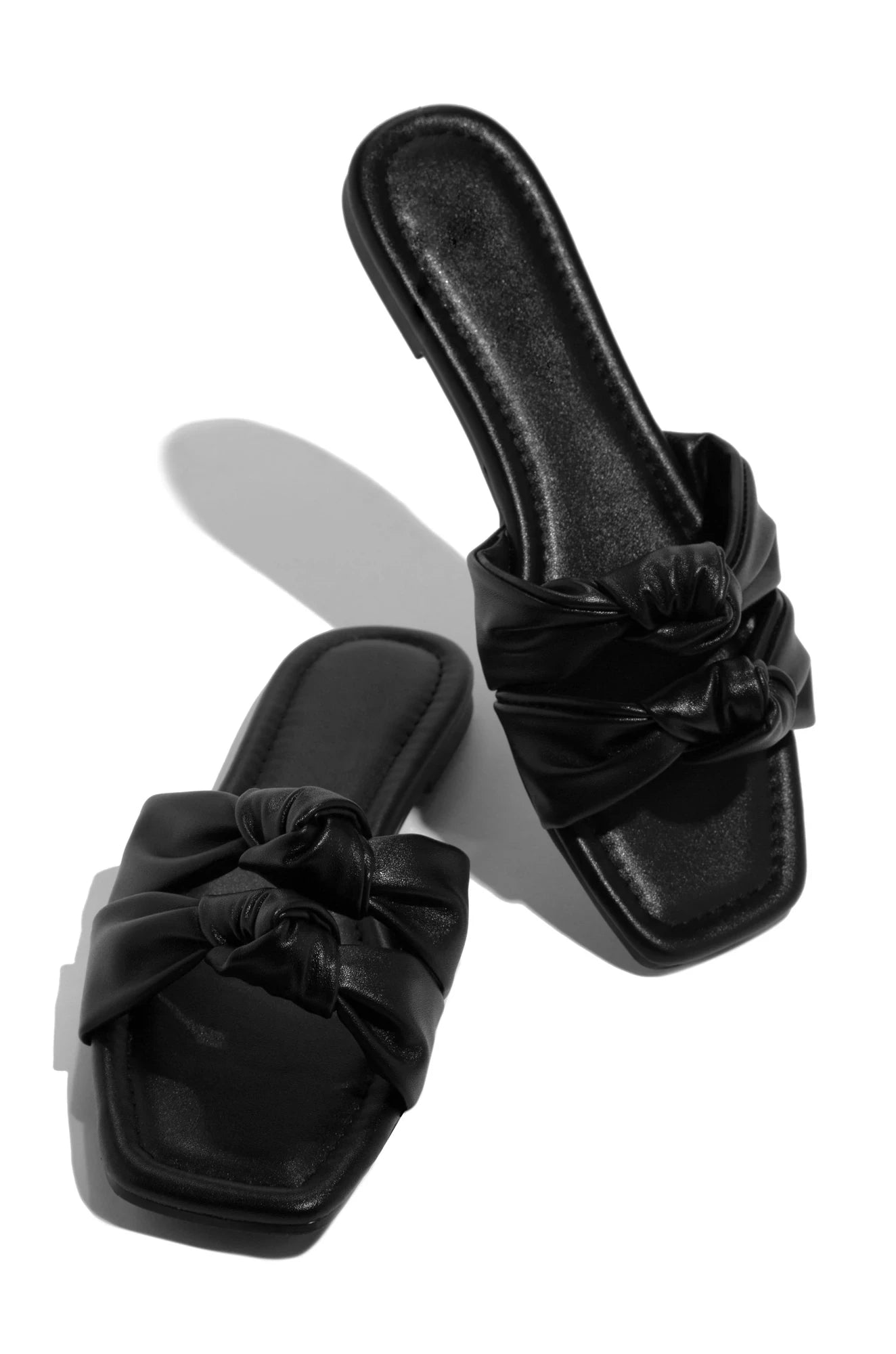 DAMEN-SANDALEN MIT SCHLEIFFE