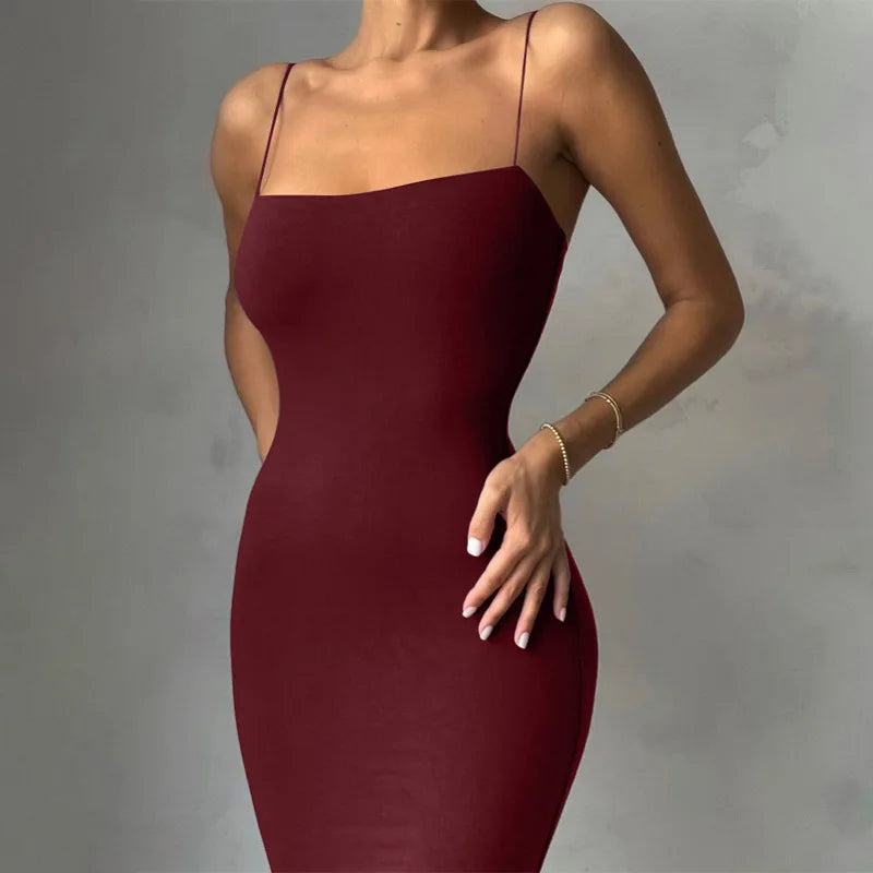 LÉA | MINIMALISTISCHES MIDI MIT SPAGHETTI-TRÄGERN