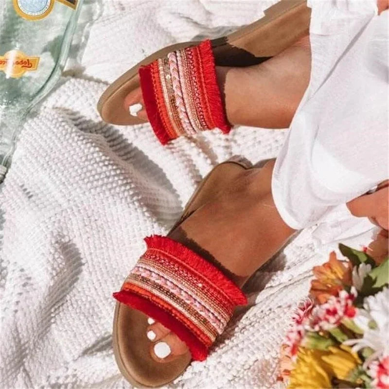 SOLA – FLACHE SOMMERSANDALE MIT PERLENDETAILS