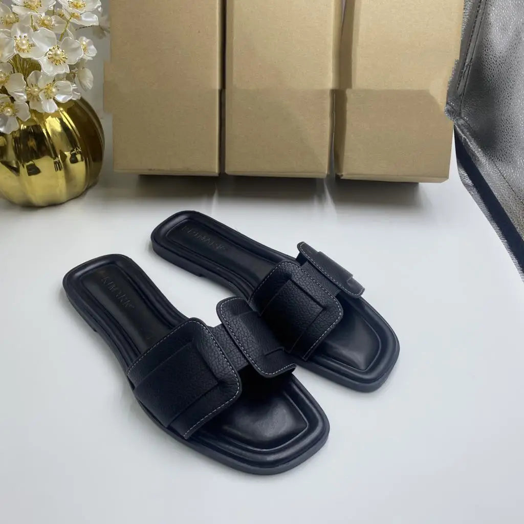 NOÉMI – TRENDIGE FLIP-FLOPS IN BUNTEN SOMMERFARBEN