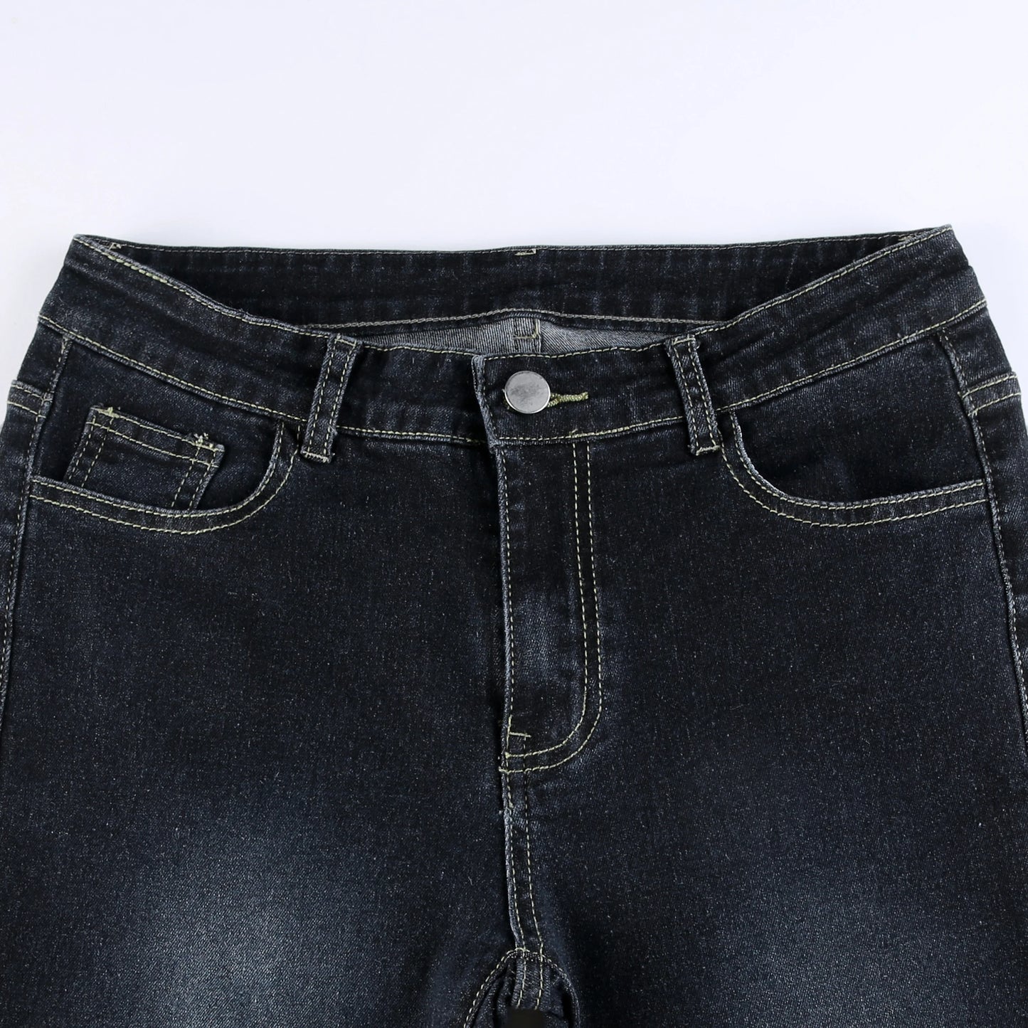 OSAKA SCHLAGJEANS MIT FIGURBETONTEM SCHNITT UND USED-WASH
