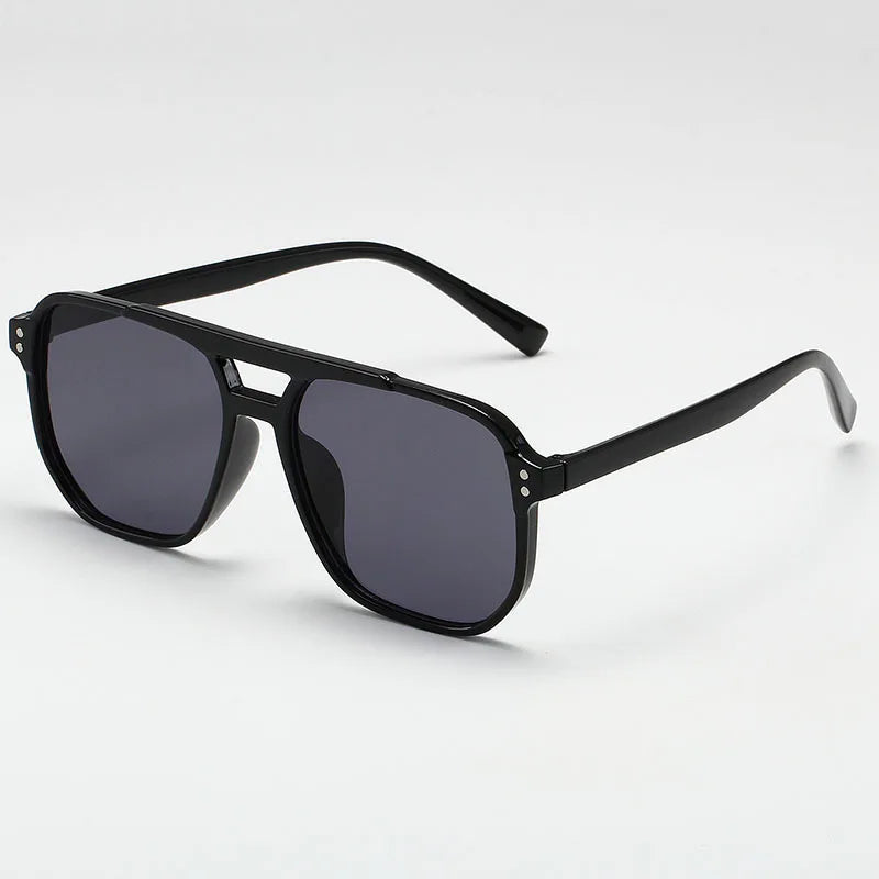 DARIUS SONNENBRILLE – UNISEX-SONNENBRILLE IN SCHWARZ EINHEITSGRÖSSE, AUS KUNSTSTOFF MIT UV400-SCHUTZ