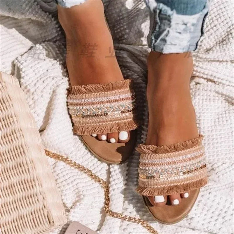 SOLA – FLACHE SOMMERSANDALE MIT PERLENDETAILS