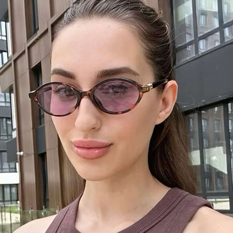ZAFIRA SONNENBRILLE – DAMEN-SONNENBRILLE OVAL IN SCHWARZ KLEIN AUS KUNSTSTOFF MIT UV400-SCHUTZ