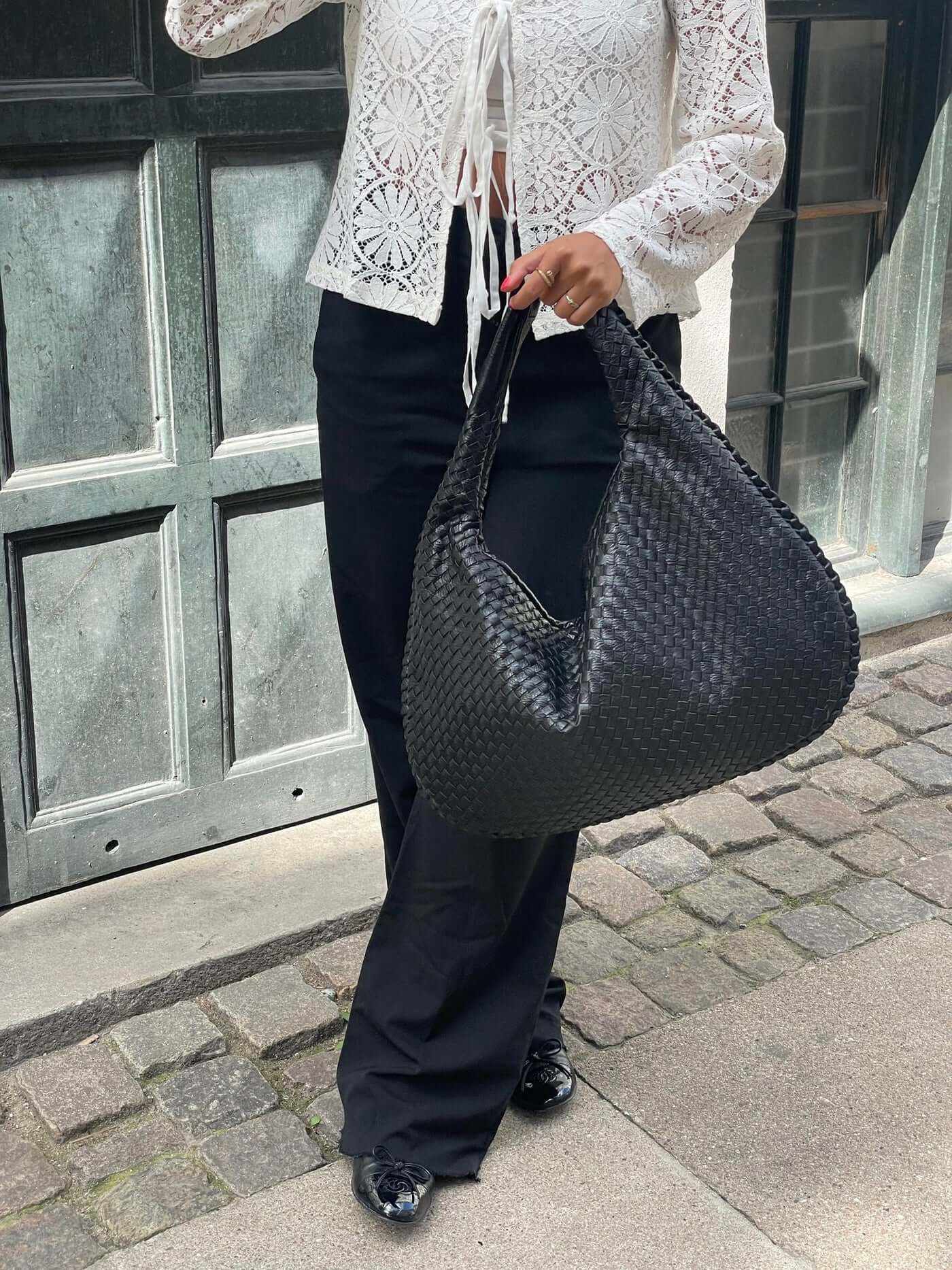 NOVA – GEFLOCHTENE HOBO-SCHULTERTASCHE IN LEDEROPTIK (XL)