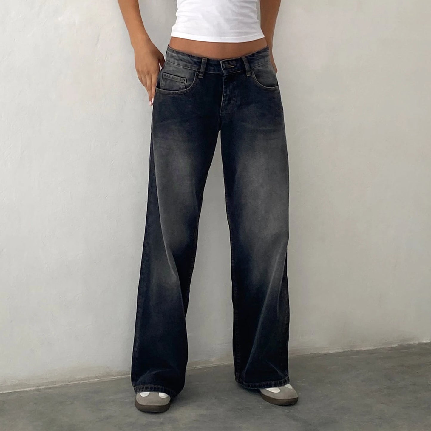 AVENIA SCHLAGHOSE – LOW-WAIST JEANSHOSE IM LOCKEREN Y2K STYLE