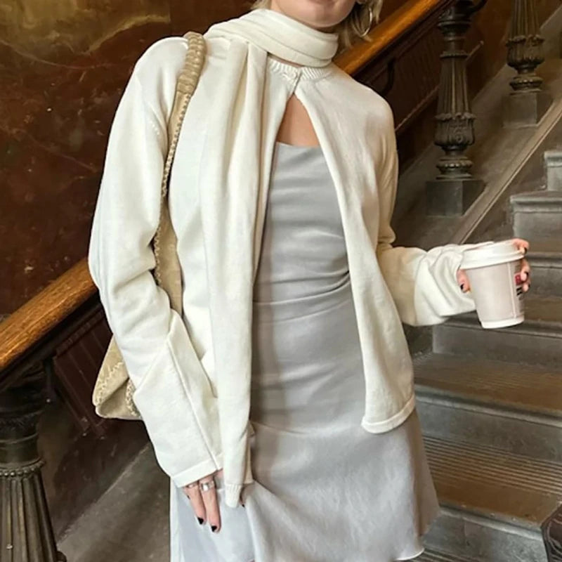 MAELLE STRICKJACKE – Y2K CARDIGAN MIT ONE-BUTTON DESIGN