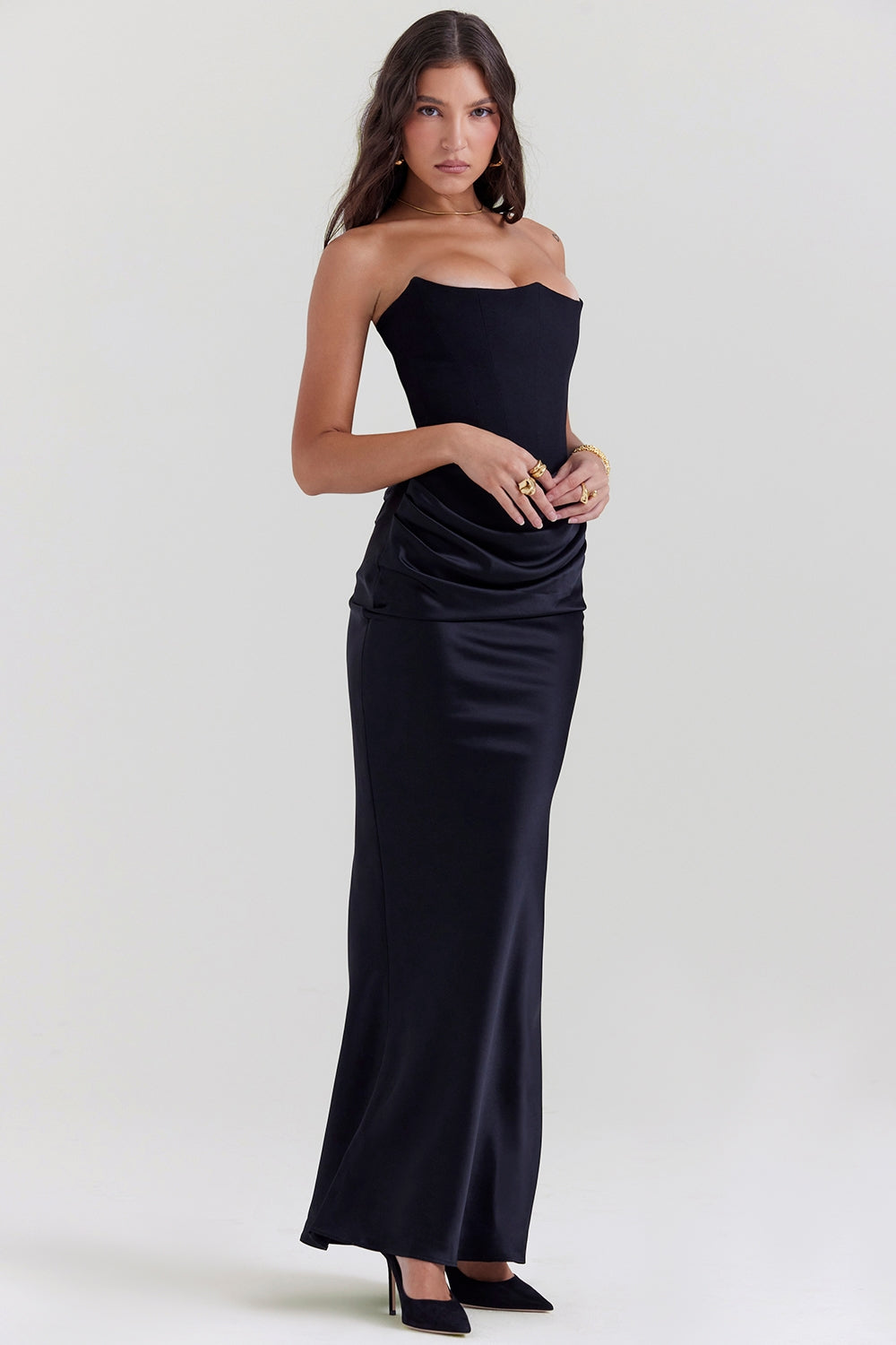 ANIKA I SCHULTERFREIES KLEID