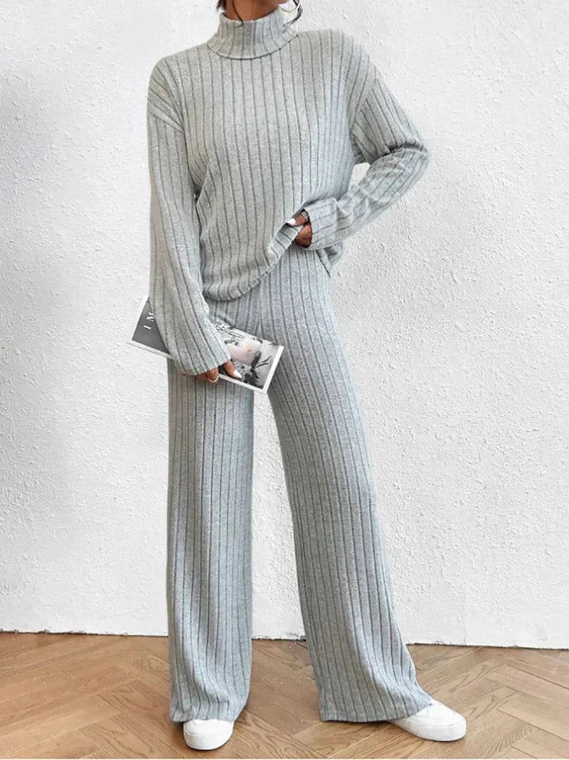 ZELINA ZWEITEILIGES FEINSTRICK-SET – DAMEN-STRICKSET MIT BAUMWOLL-ROLLKRAGENPULLOVER UND TAILLIERTER HOSE
