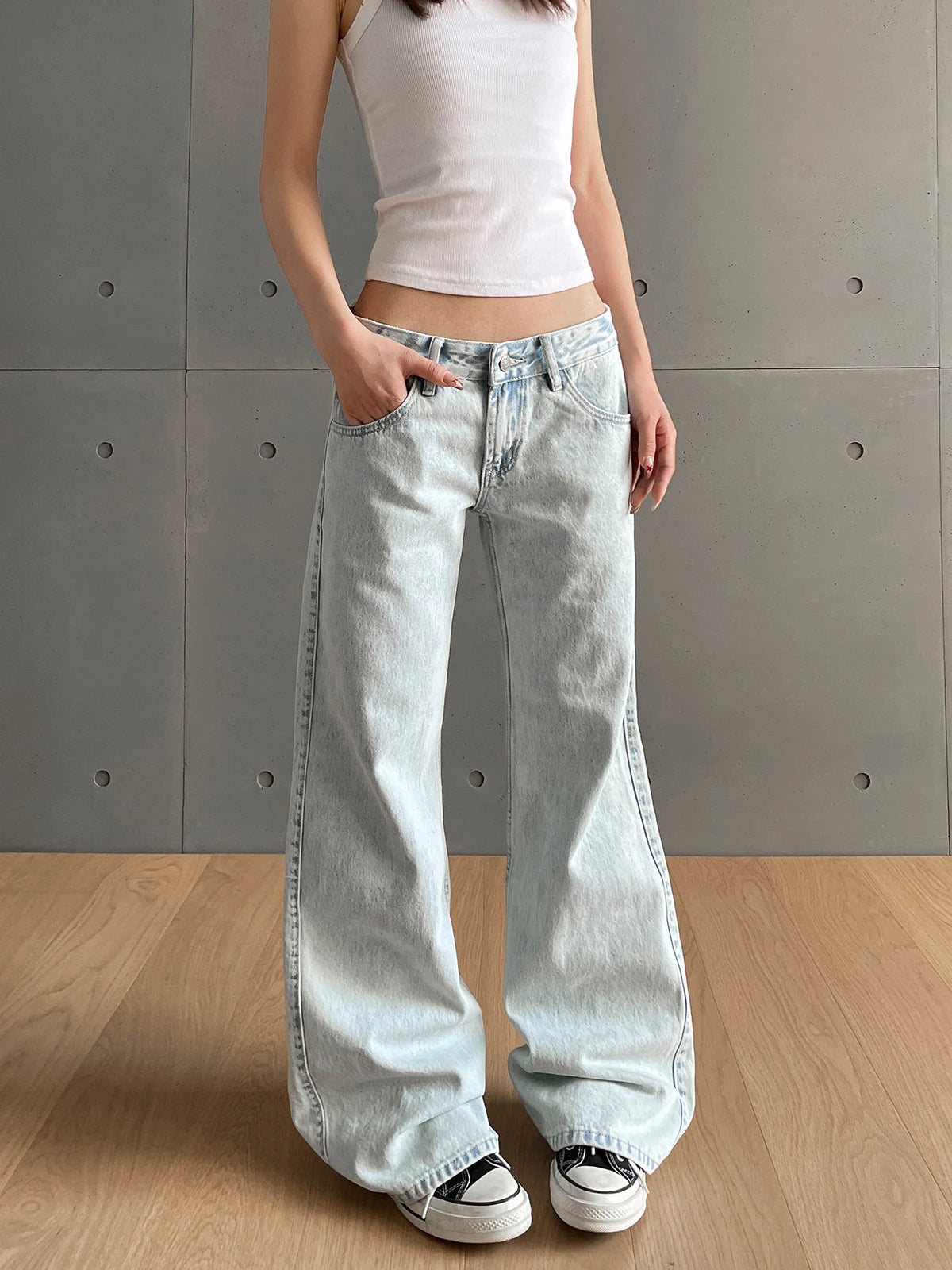 ZADRA JEANS MIT NIEDRIGEM BUND UND TASCHENDETAILS