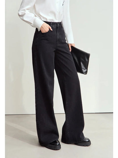 MILANO DENIMHOSE GERADE GESCHNITTEN IM MINIMAL STYLE MIT HIGH WAIST