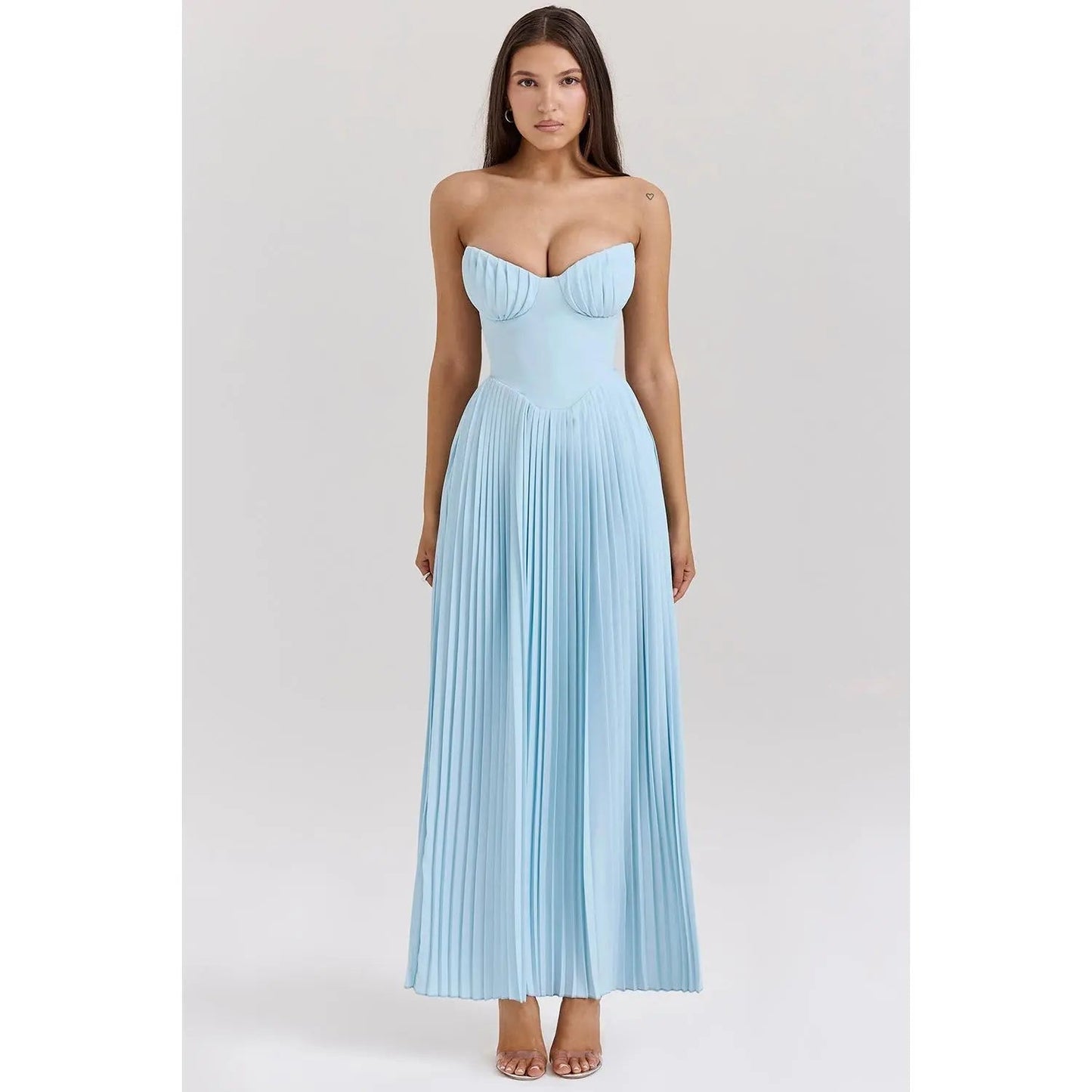 ELVIRA STRANDKLEID – LUXURIÖSES SCHULTERFREIES MAXIKLEID FÜR DAMEN