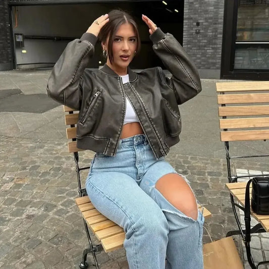 ELENYA BOMBERJACKE – CROPPED STREETSTYLE STATEMENT