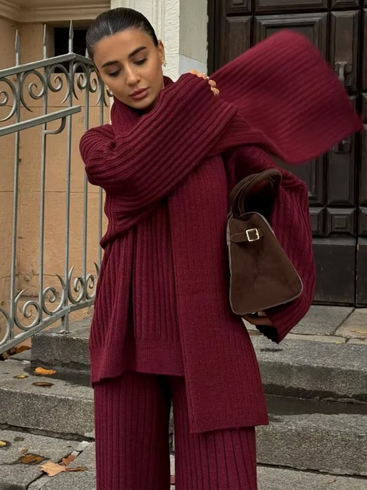 Diora- Loungewear-Set mit Schal 1