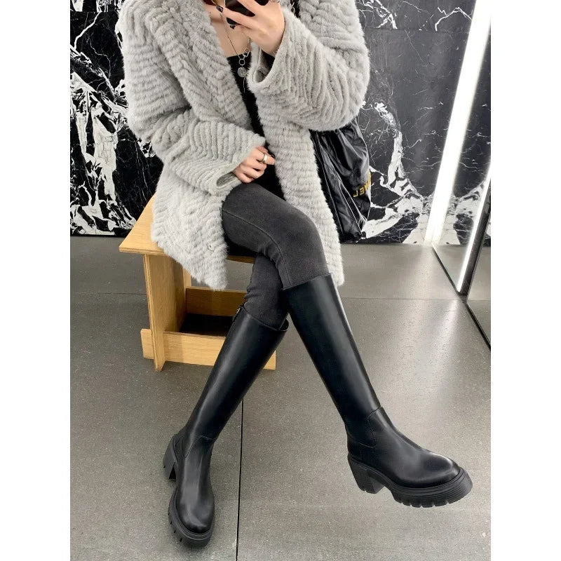 MIRELLA KNEE-HIGH STIEFEL – ELEGANT & WARM