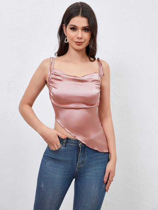 Erika | Kurzes rosa Satin-Top mit asymmetrischem Schnitt und Schnürung 0