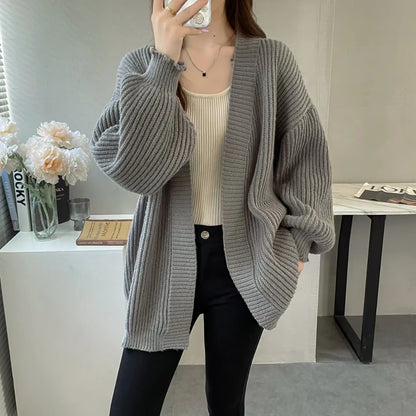 KUSHIRO STRICKJACKE OVERSIZE AUS RIPPSTRICK MIT TASCHEN