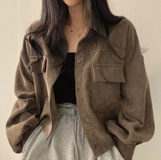 NAELLA CORDHEMD – OVERSIZE STYLE MIT BRUSTTASCHEN