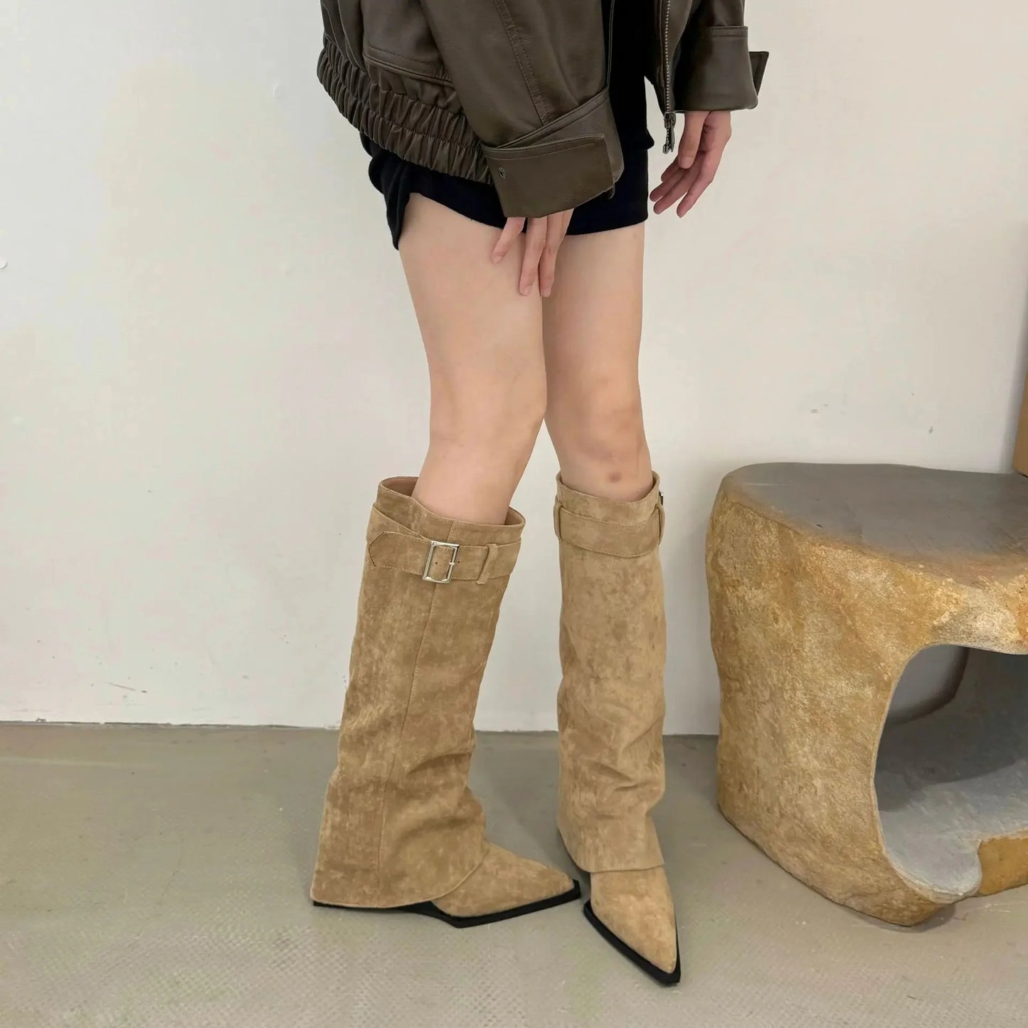 AMELIE KEILABSATZ STIEFEL – ELEGANT & KOMFORTABEL