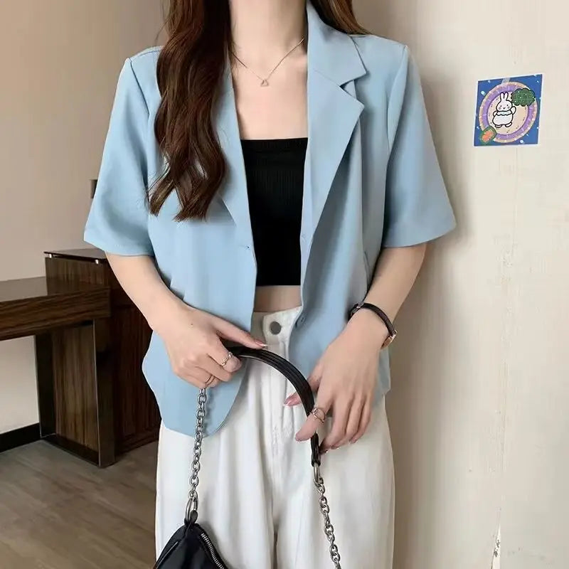 LOUISA KURZBLAZER – SOMMERLICHER DAMEN-BLAZER MIT ELEGANZ