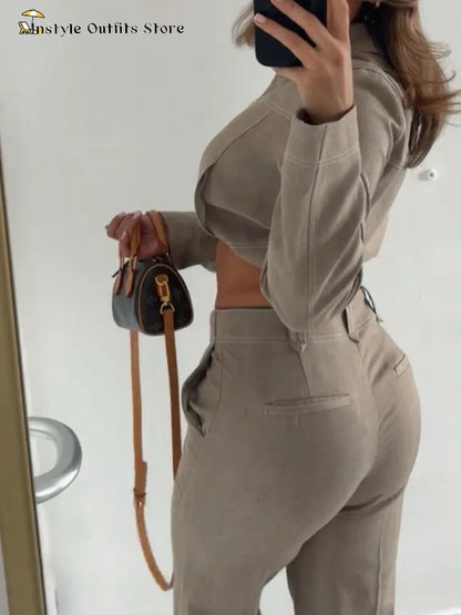 VALENCIA ZWEITEILER MIT CROP JACKE UND WEITER HOSE IN LEINEN-OPTIK