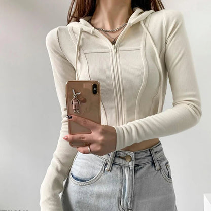 NAOMI CROP TOP – STYLISHES DAMENOBERTEIL MIT VERTIKALEN STREIFEN