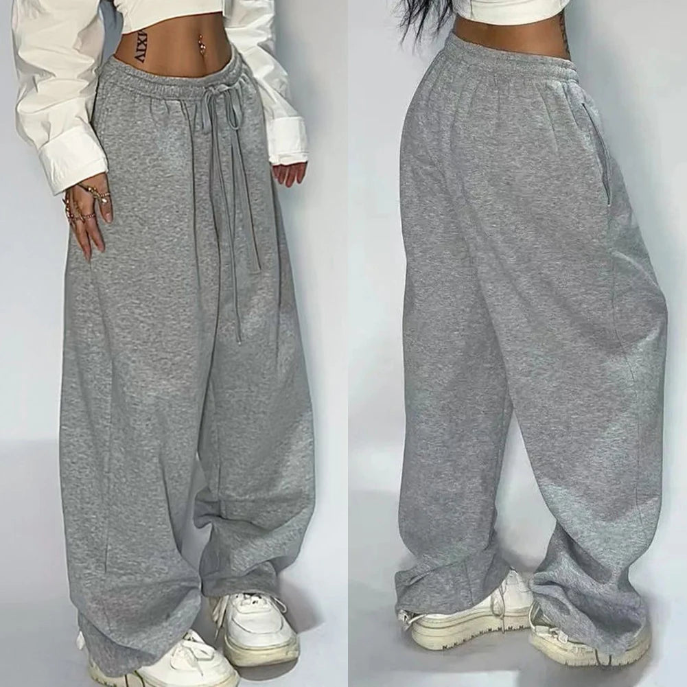 LENORA JOGGINGHOSE AUS POLYESTER – WEIT & BEQUEM