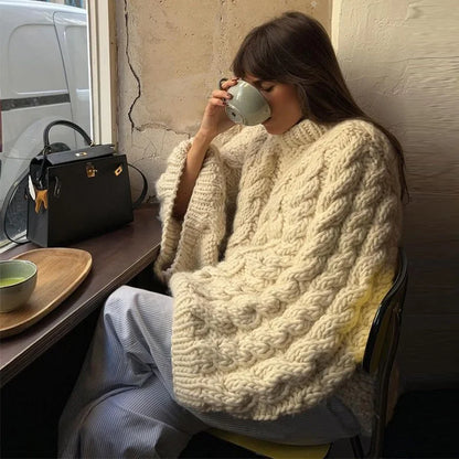 MIRELLA PULLOVER – OVERSIZE MIT ZOPFMUSTER