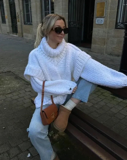 AMARA ROLLKRAGENPULLOVER – STRICK OVERSIZE WEISS