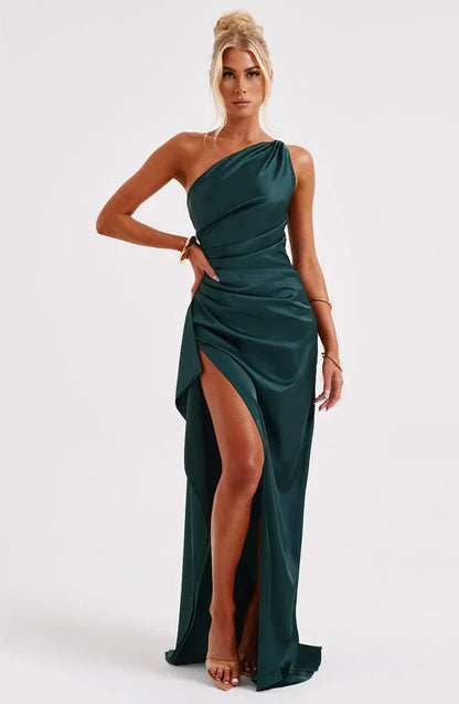 NOVALIE SATINKLEID – VIELSEITIGES, ELEGANTES UND BEQUEMES DAMENKLEID FÜR DEN SOMMER 2025