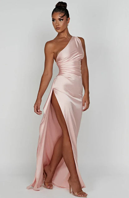 NOVALIE SATINKLEID – VIELSEITIGES, ELEGANTES UND BEQUEMES DAMENKLEID FÜR DEN SOMMER 2025