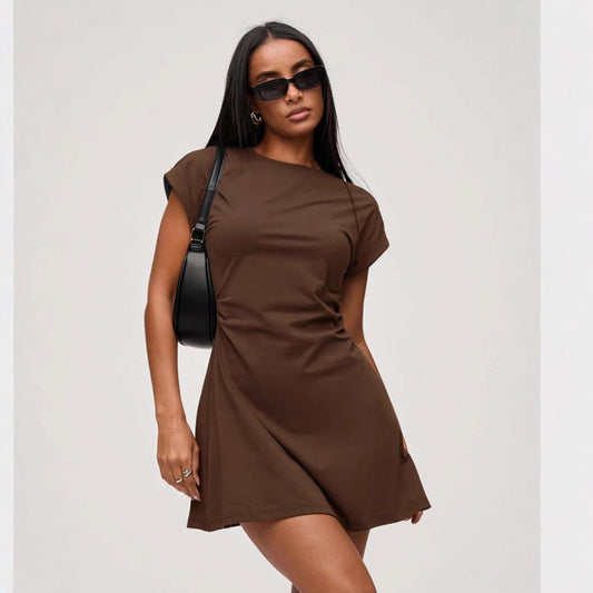 AYLIN MINI DRESS – MINIMALISTISCHES T-SHIRT-KLEID FÜR DAMEN LÄSSIG MODERN & VIELSEITIG