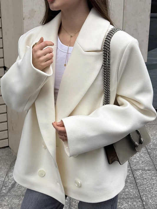 AMARA WOLLBLASER – ELEGANT & ZEITLOS