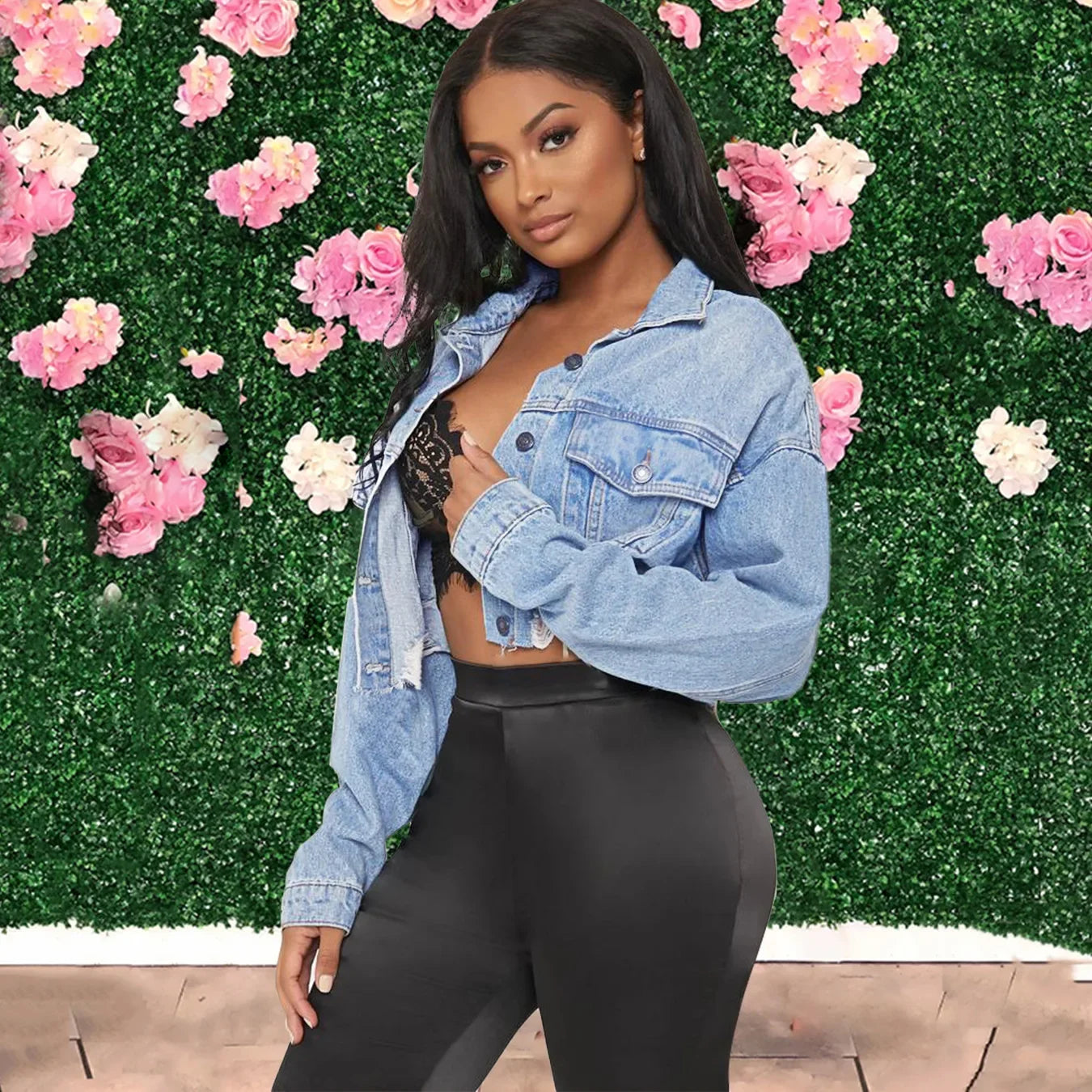 AYLIN JEANSJACKE – CROPPED & HELLBLAU