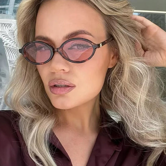 ZAFIRA SONNENBRILLE – DAMEN-SONNENBRILLE OVAL IN SCHWARZ KLEIN AUS KUNSTSTOFF MIT UV400-SCHUTZ